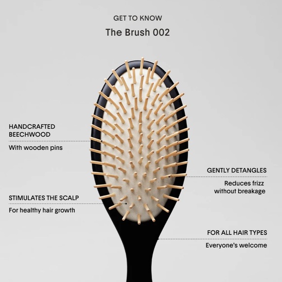 Crown Affair Hair Brush 002 main image 4